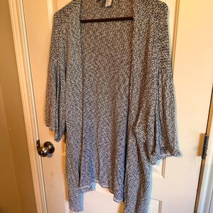 H&M Divided size L black/white mid sleeved cardigan